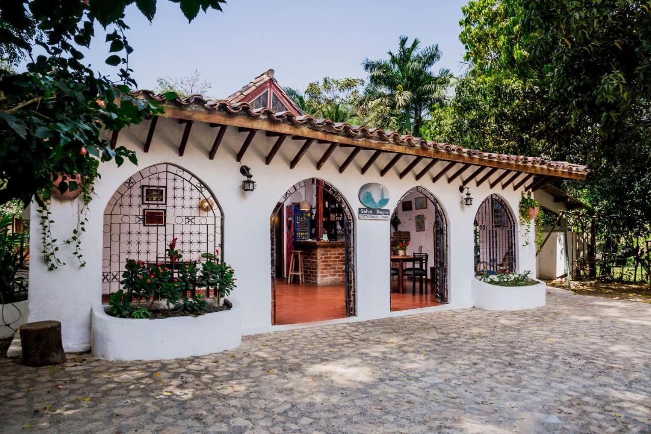 Hotel Restaurante Selva Negra Turbaco Exterior foto